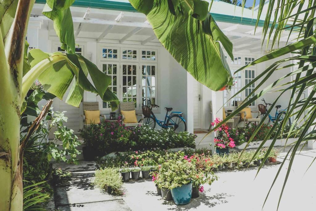 Fiyala Homestay Addu City Exterior foto