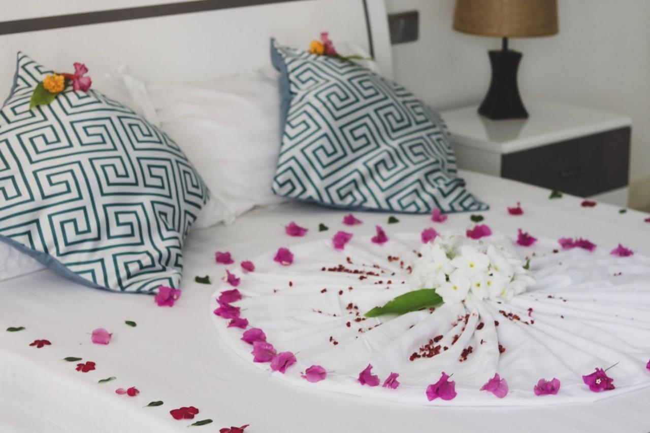 Fiyala Homestay Addu City Exterior foto